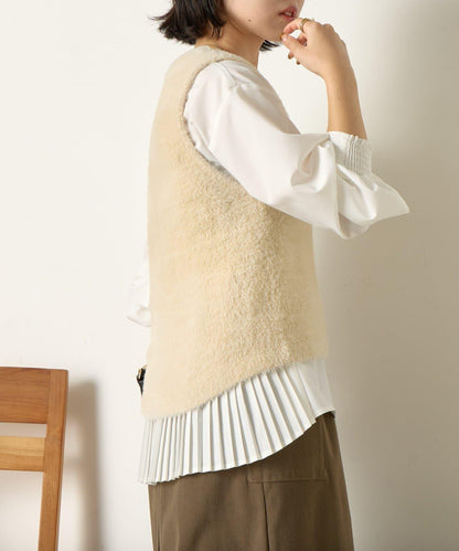 羽毛馬甲套裝襯衫