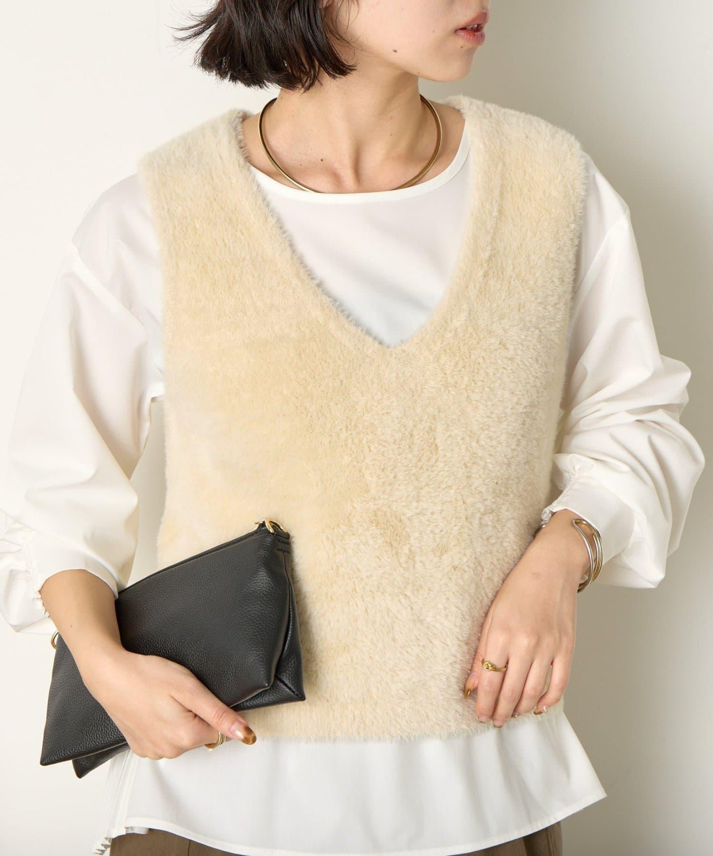 羽毛馬甲套裝襯衫