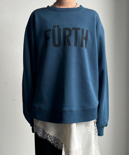 加絨下襬字母上衣