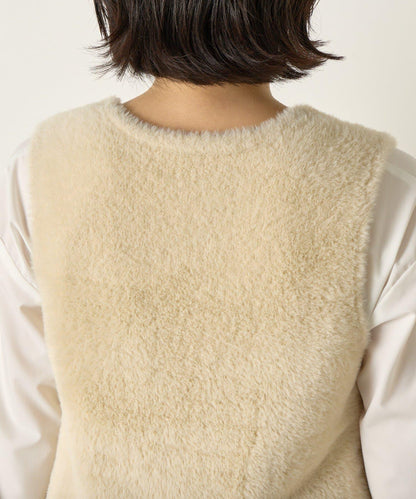 羽毛馬甲套裝襯衫