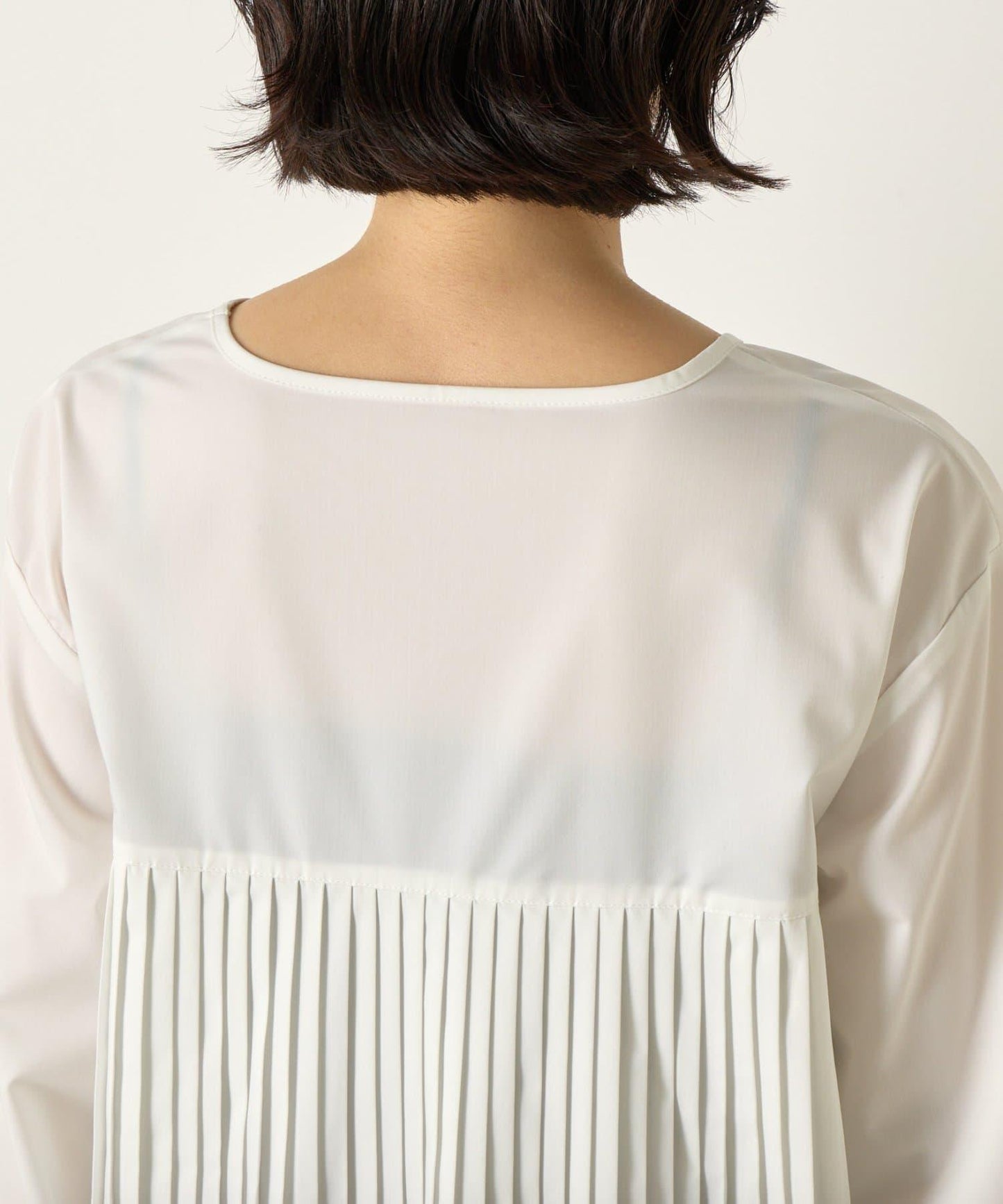 羽毛馬甲套裝襯衫