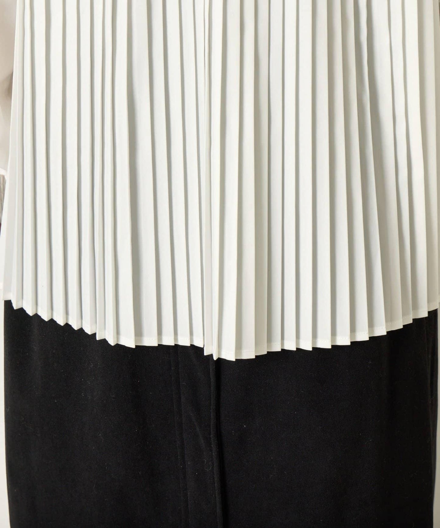 羽毛馬甲套裝襯衫