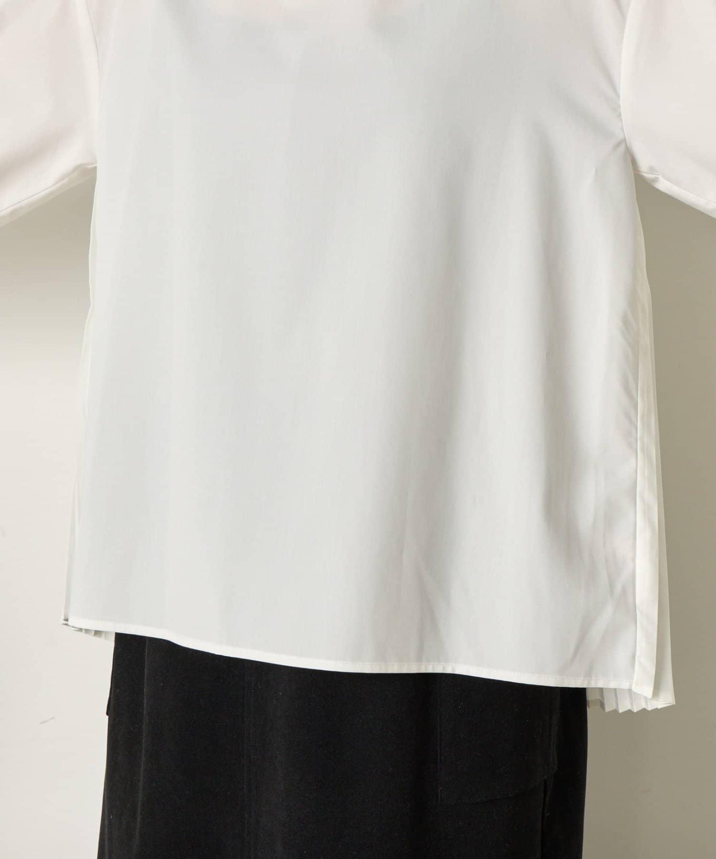 羽毛馬甲套裝襯衫