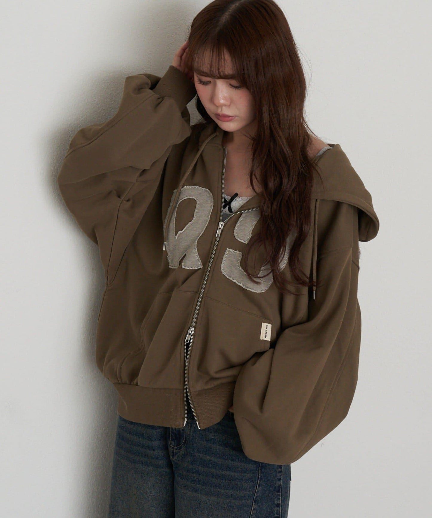 徽標貼布連帽拉鍊衛衣