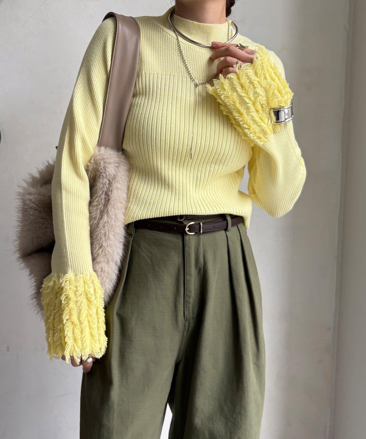 流蘇袖口羅紋針織衫