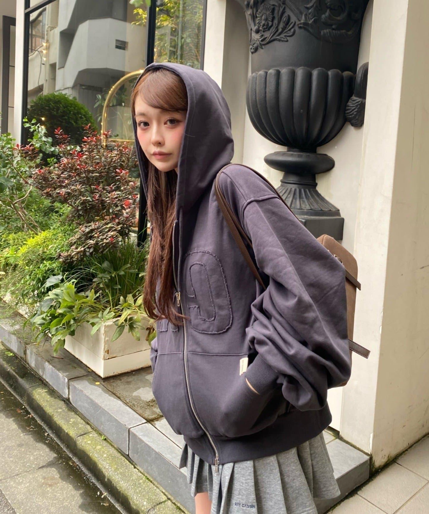 徽標貼布連帽拉鍊衛衣