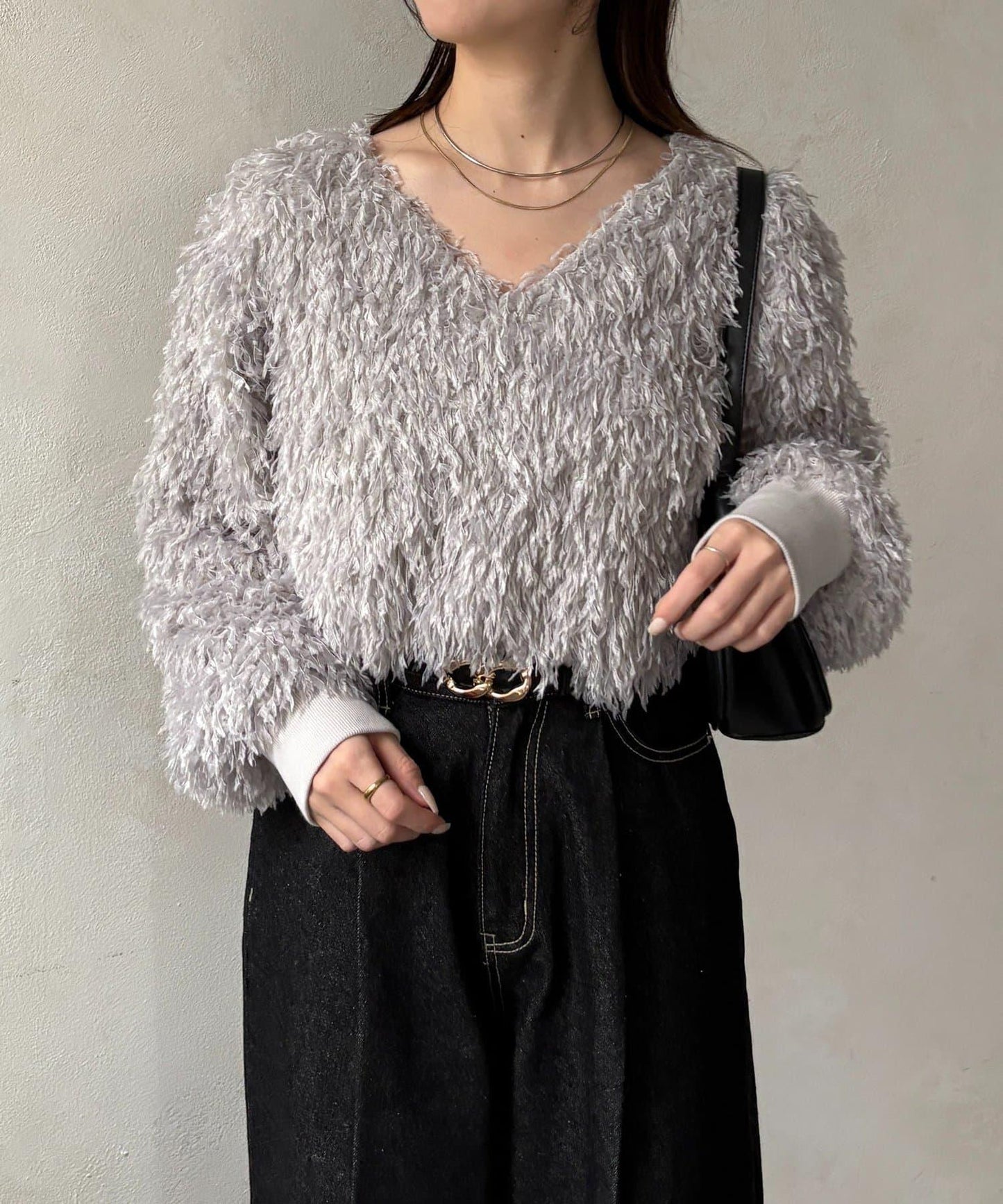 羽毛V領套頭衫