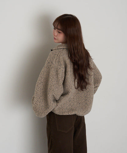 半拉鍊胸部刺繡抓絨衫