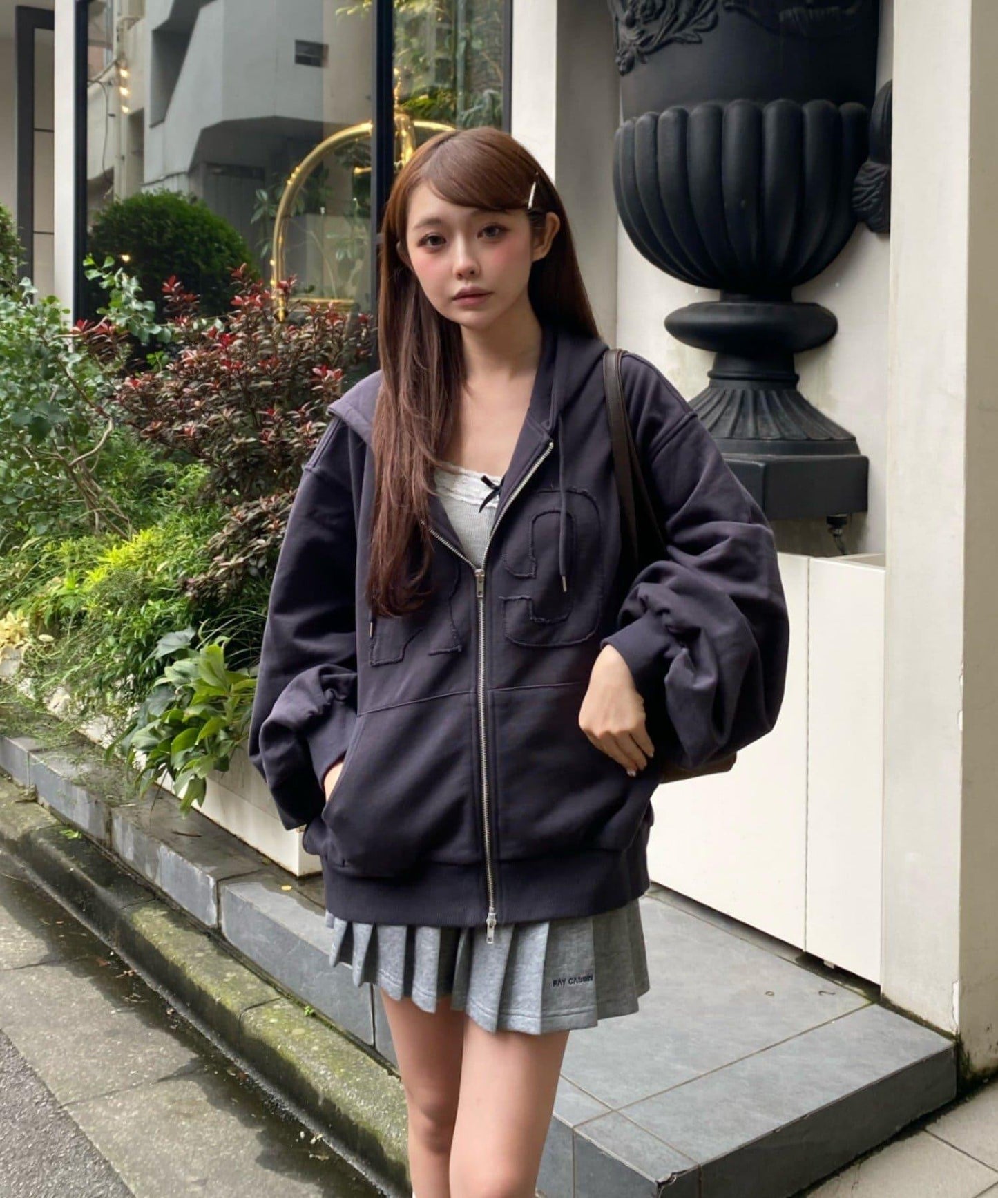 徽標貼布連帽拉鍊衛衣