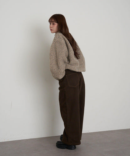 半拉鍊胸部刺繡抓絨衫