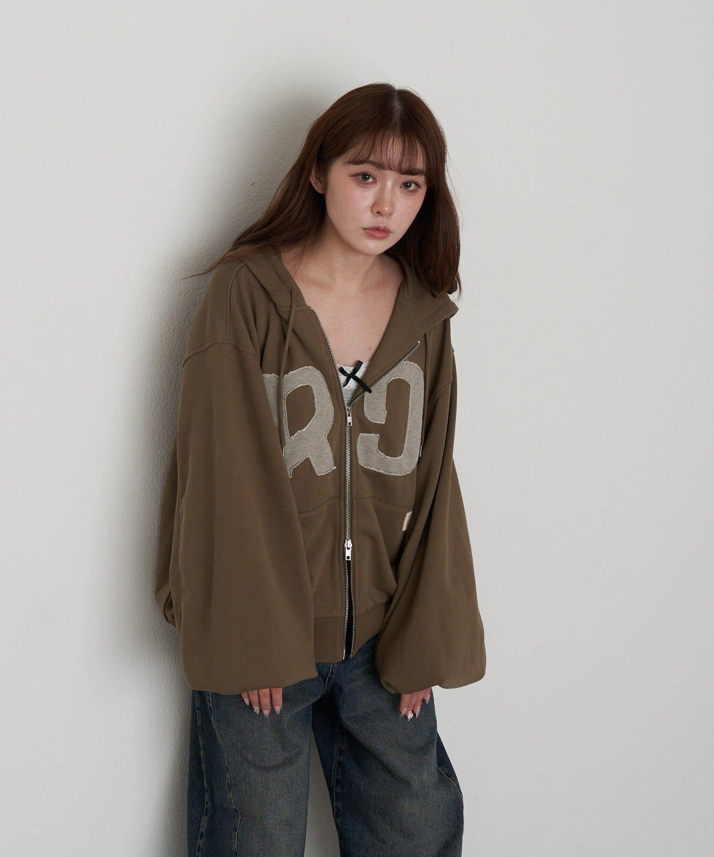 徽標貼布連帽拉鍊衛衣