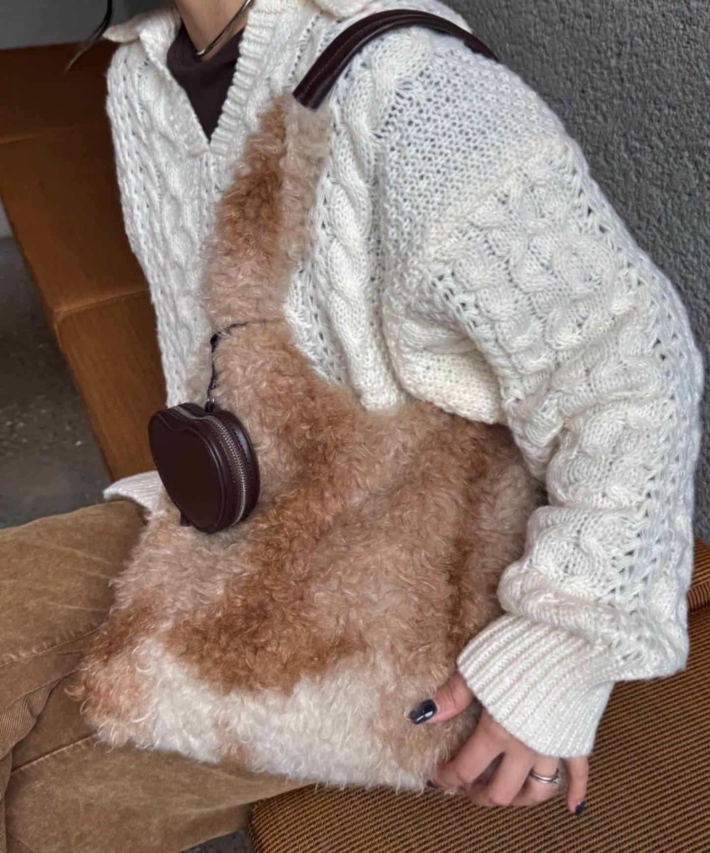 附帶小包掛飾混合絨麵包