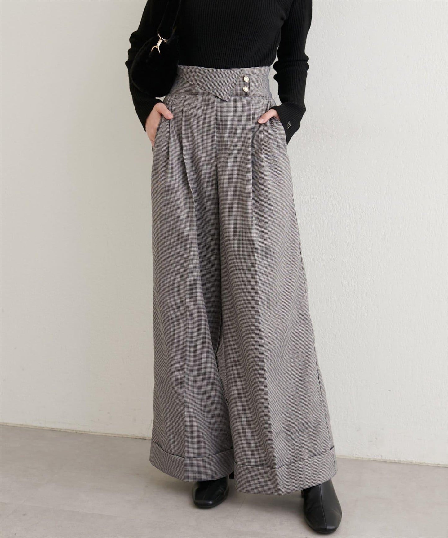 前翻折後褶長褲