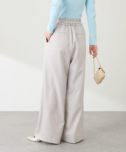 配腰帶寬鬆長褲