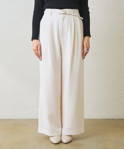 配腰帶寬鬆長褲