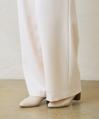 配腰帶寬鬆長褲