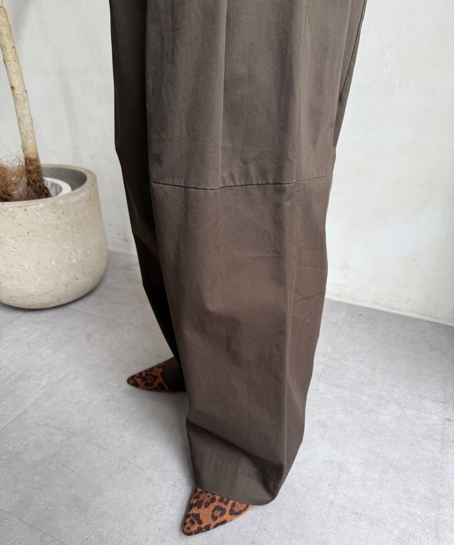 【DouDou】斜紋寬腿褲