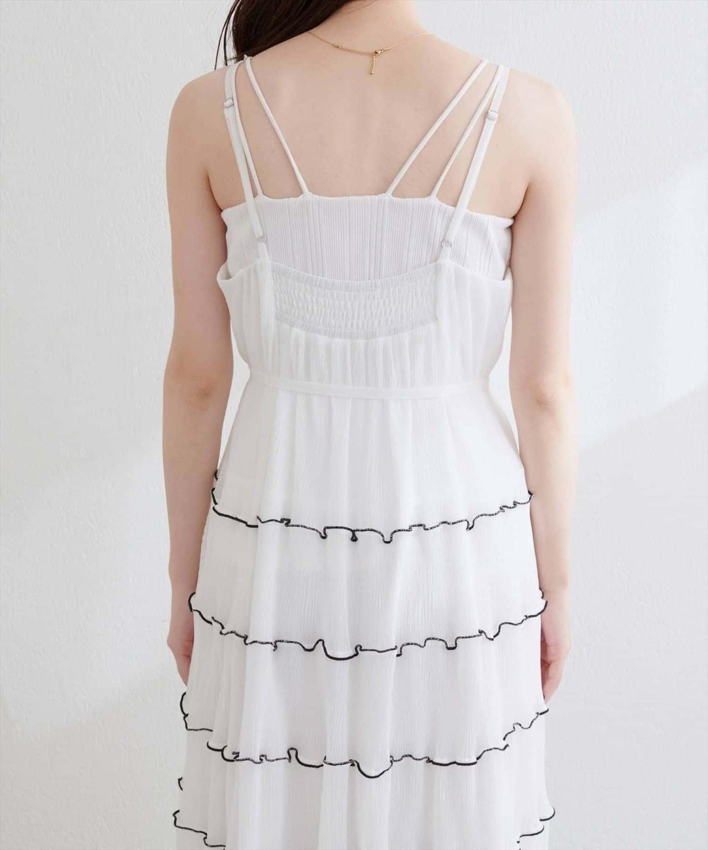 【natural couture】褶皺荷葉邊吊帶連衣裙