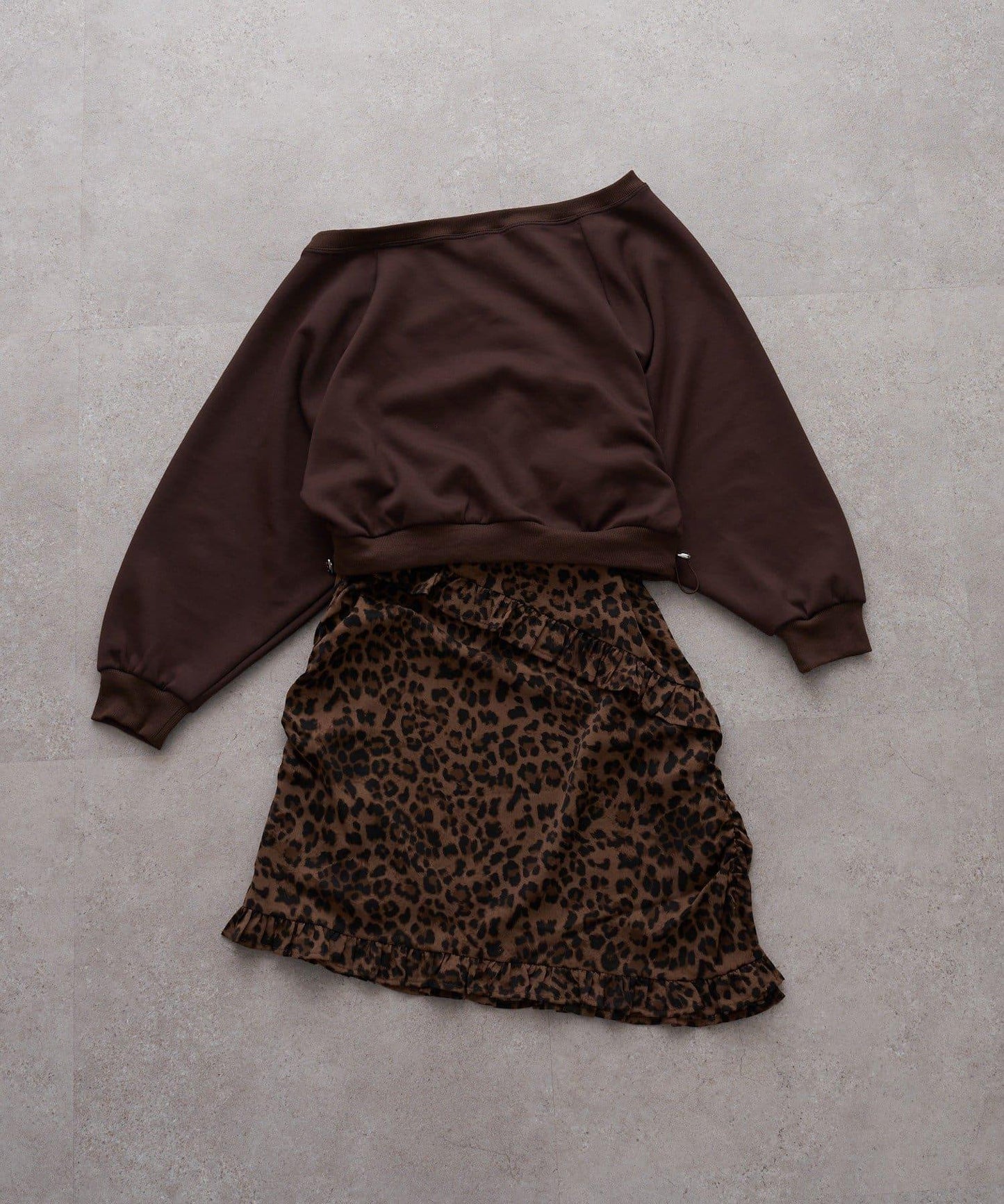 【RAY CASSIN】一字肩衛衣拼接格紋連衣裙