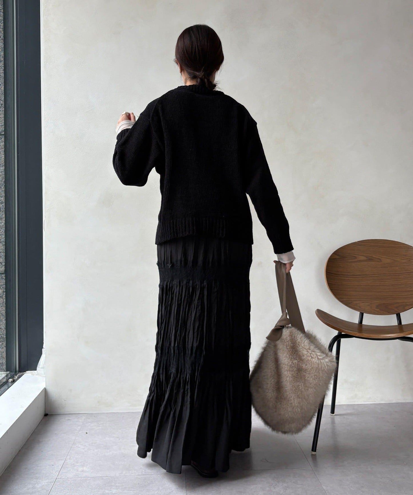 絨球標誌針織衫