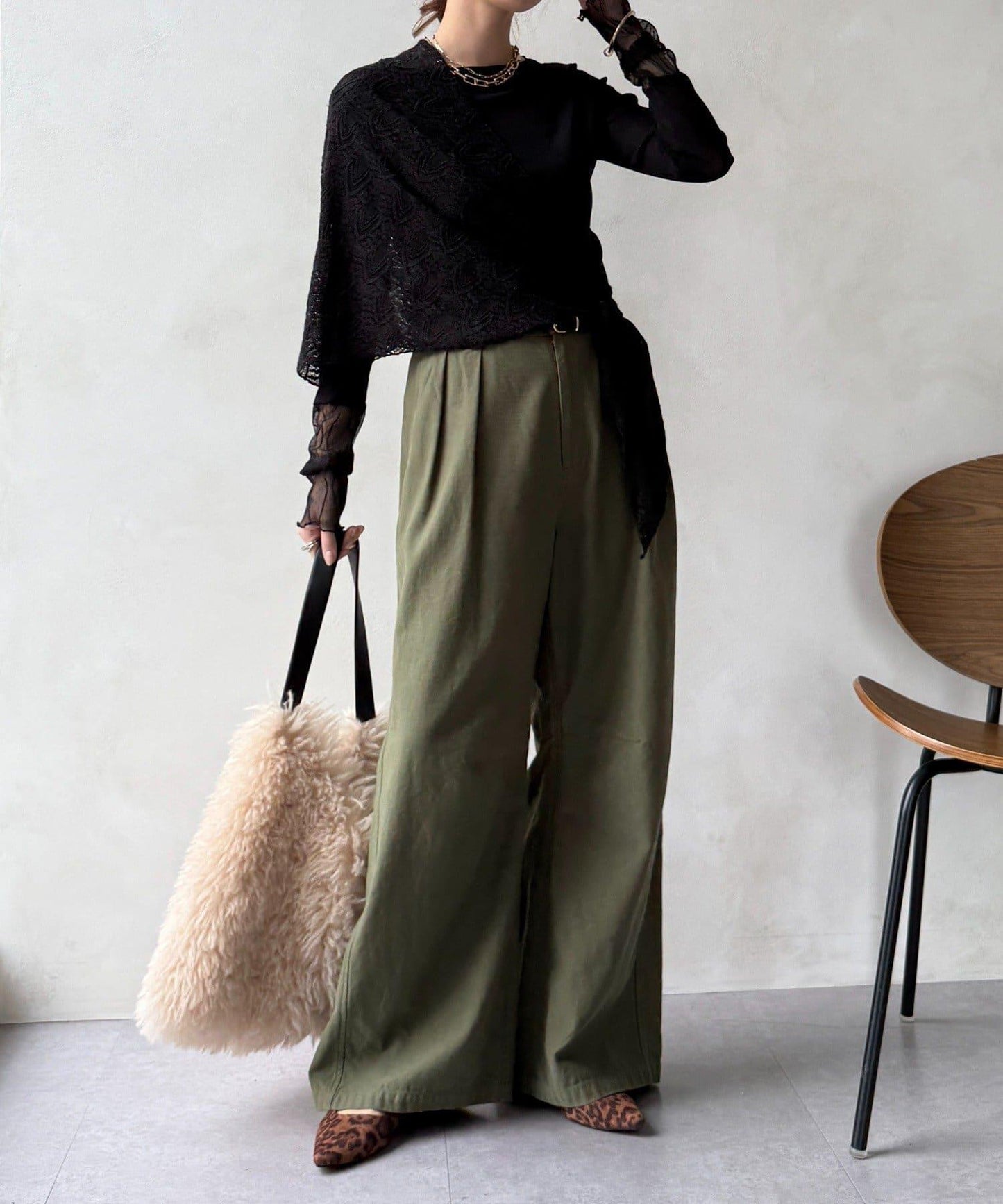 蕾絲網紗拼接透視T恤