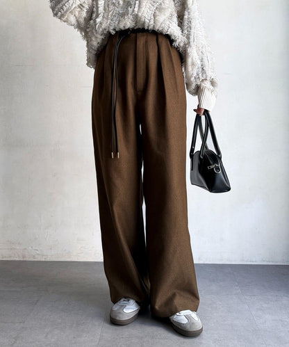 配合成皮帶長褲