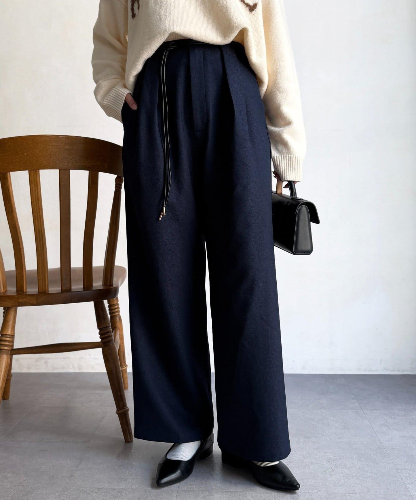 配合成皮帶長褲