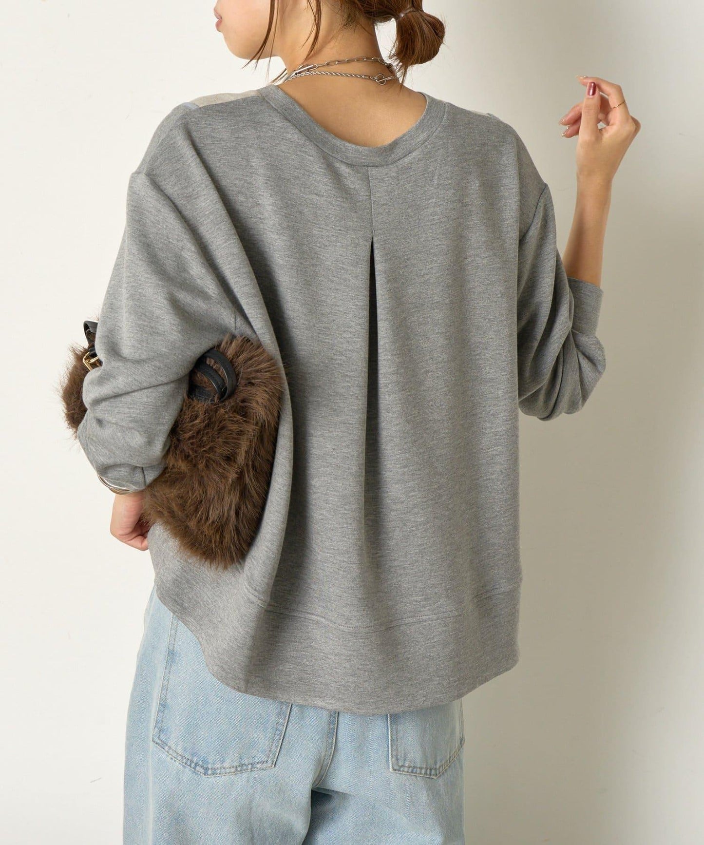 保暖拼接後褶長袖T恤