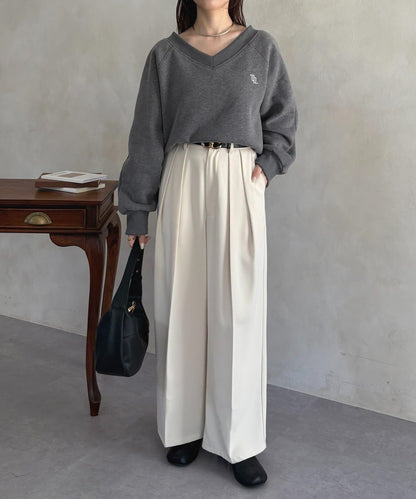 V領刺繡標誌加絨套頭衫