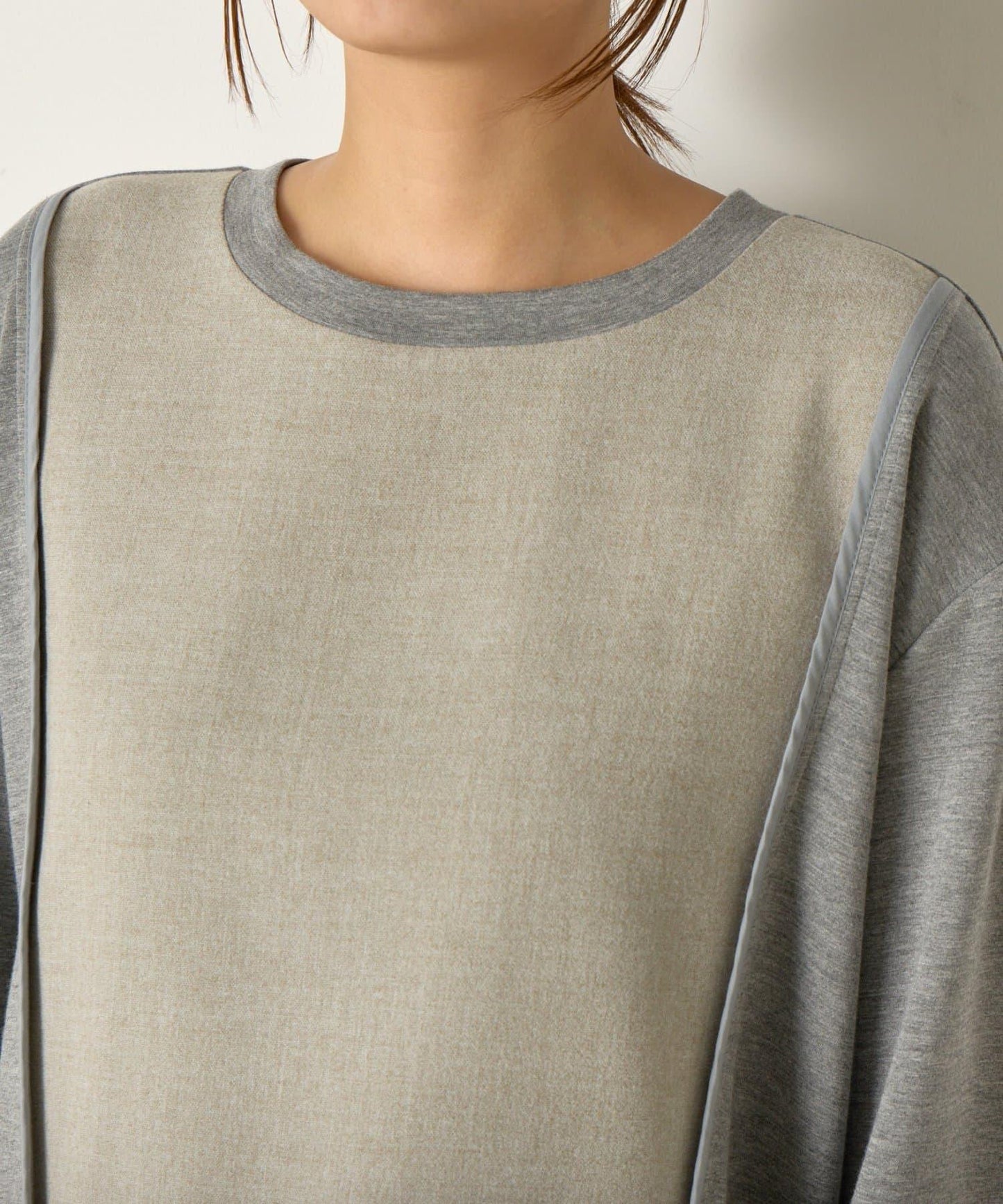 保暖拼接後褶長袖T恤