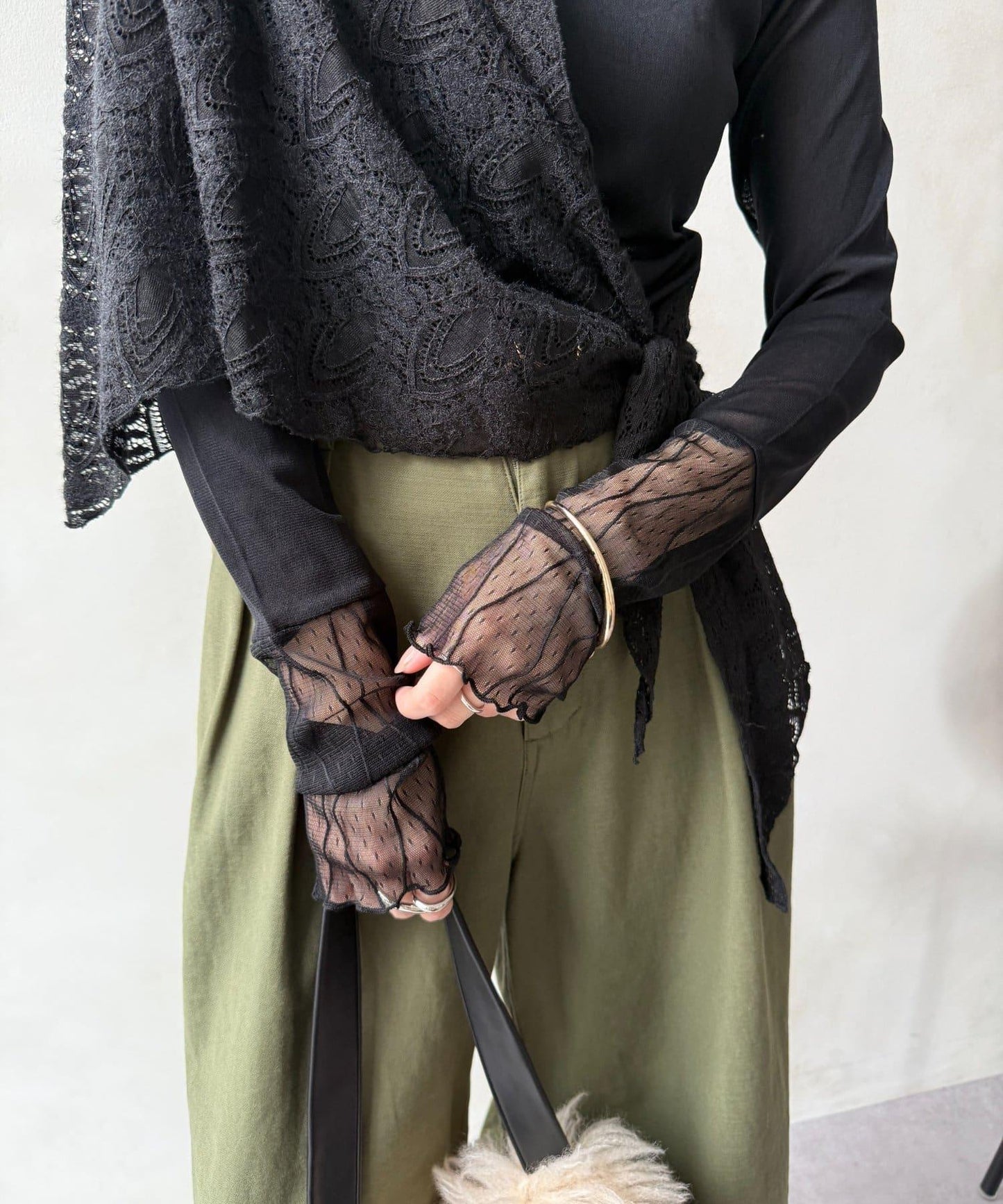 蕾絲網紗拼接透視T恤