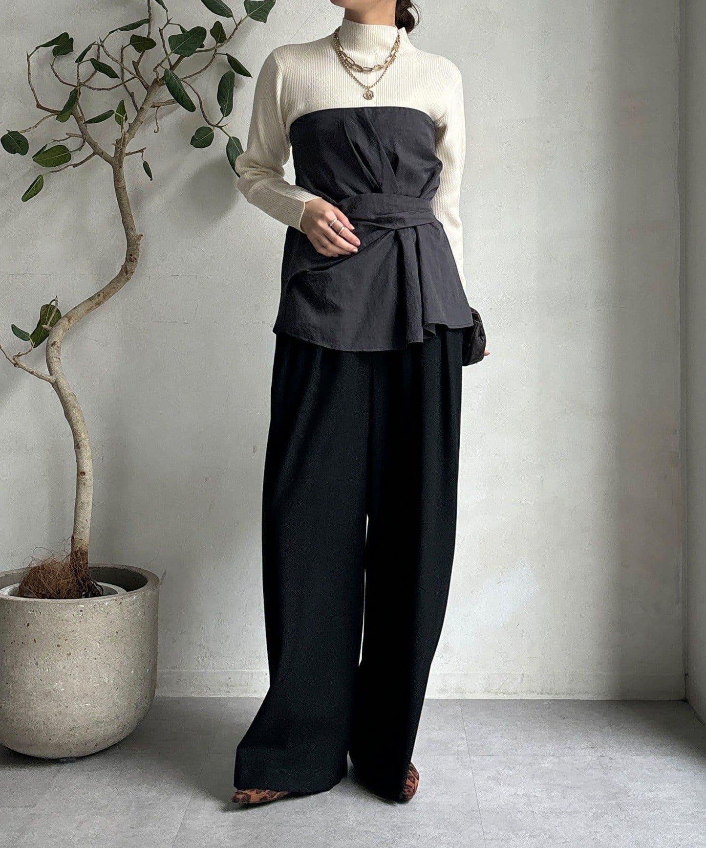 高領羅紋針織衫