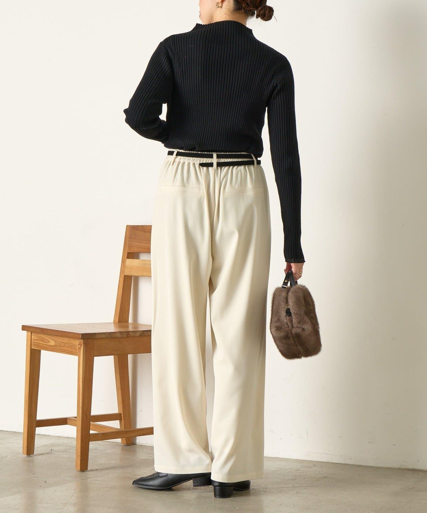 金色紐扣羅紋針織衫