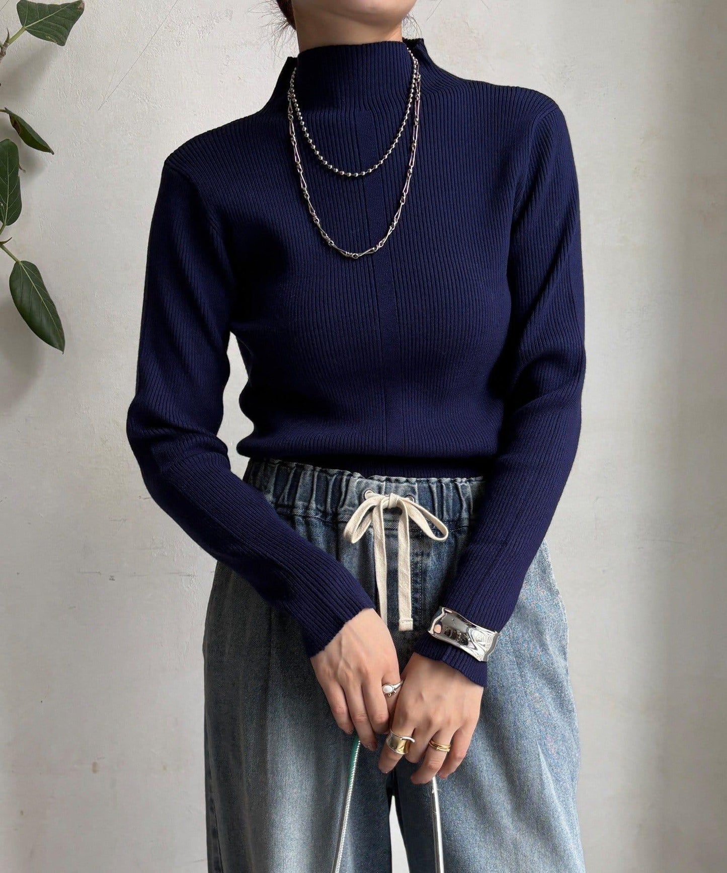 高領羅紋針織衫