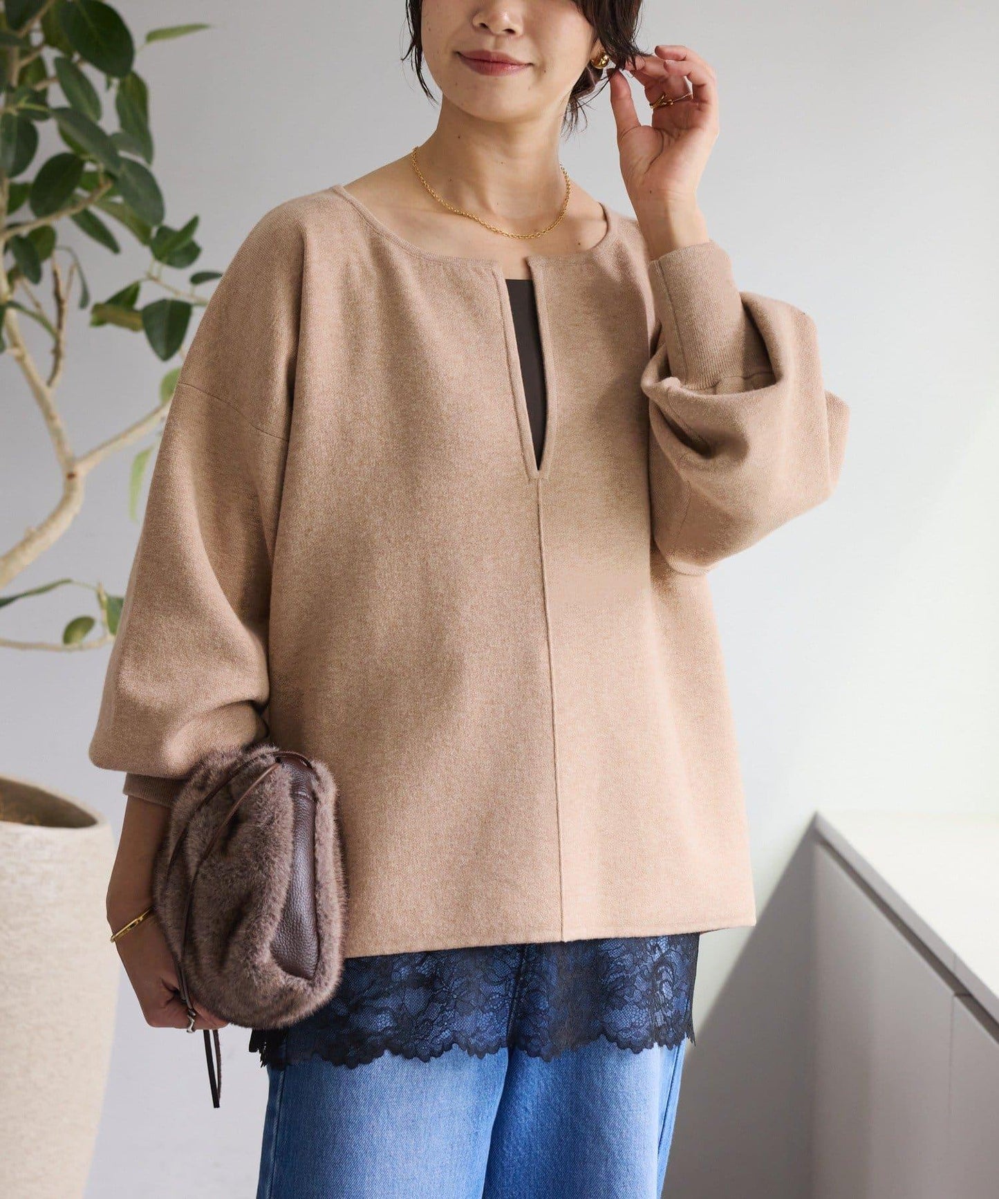 【輕盈感◎】鑰匙領口墊肩針織衫/預計12月中旬發貨