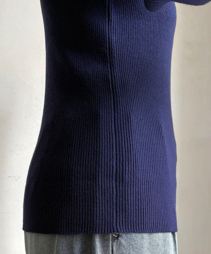 高領羅紋針織衫