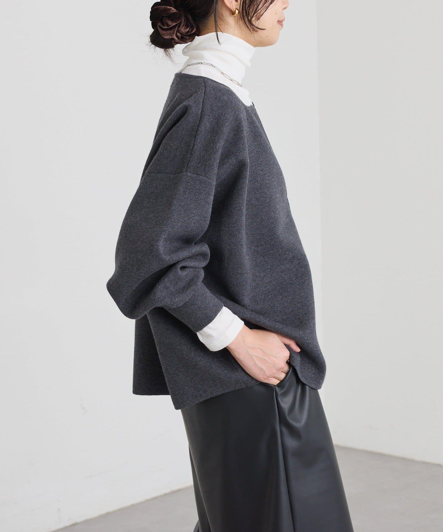 【輕盈感◎】鑰匙領口墊肩針織衫/預計12月中旬發貨