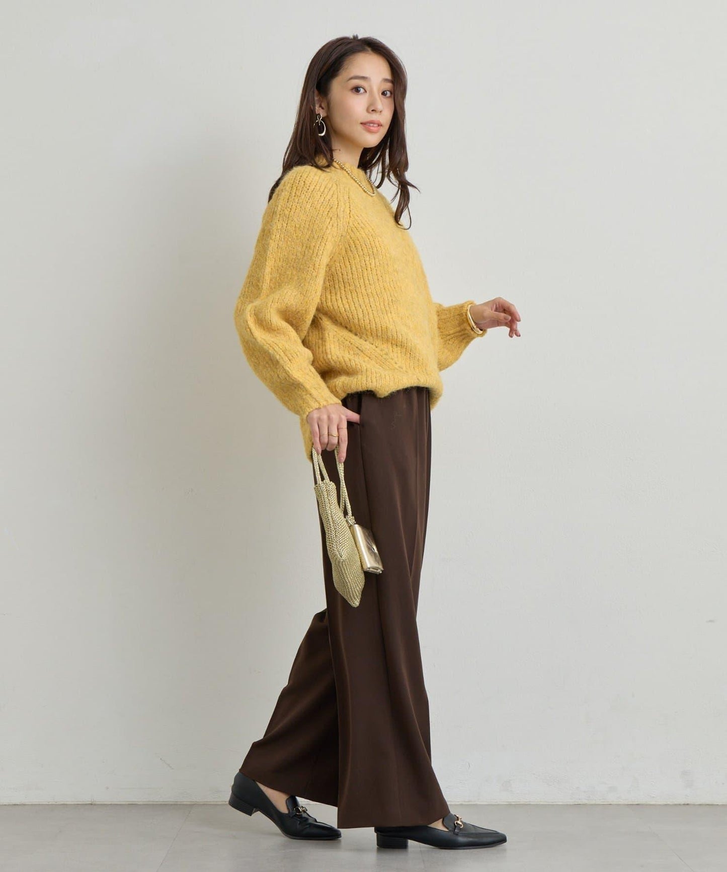 日常百搭壓縮起毛寬領針織衫