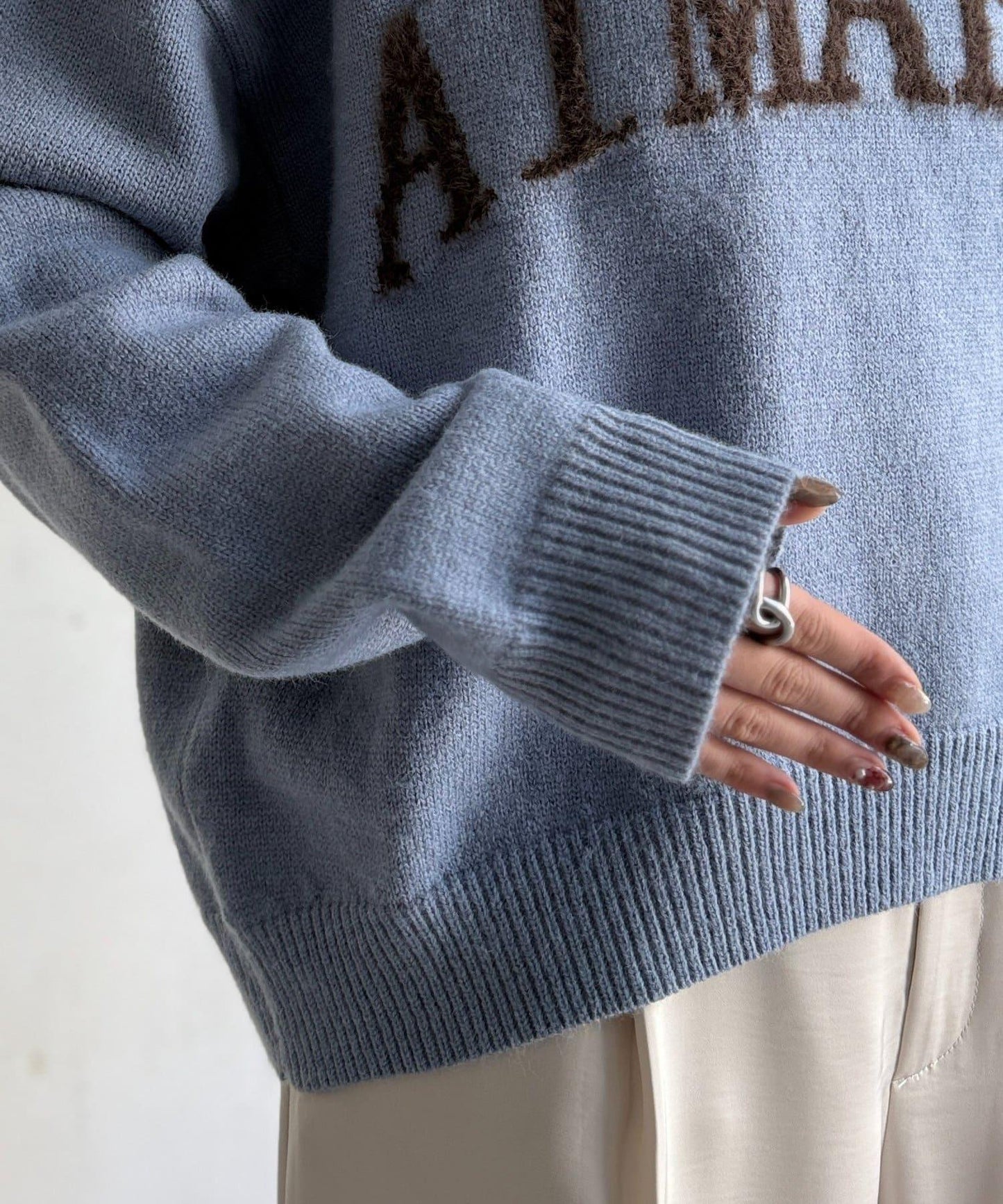 毛絨字母圖案針織套頭衫