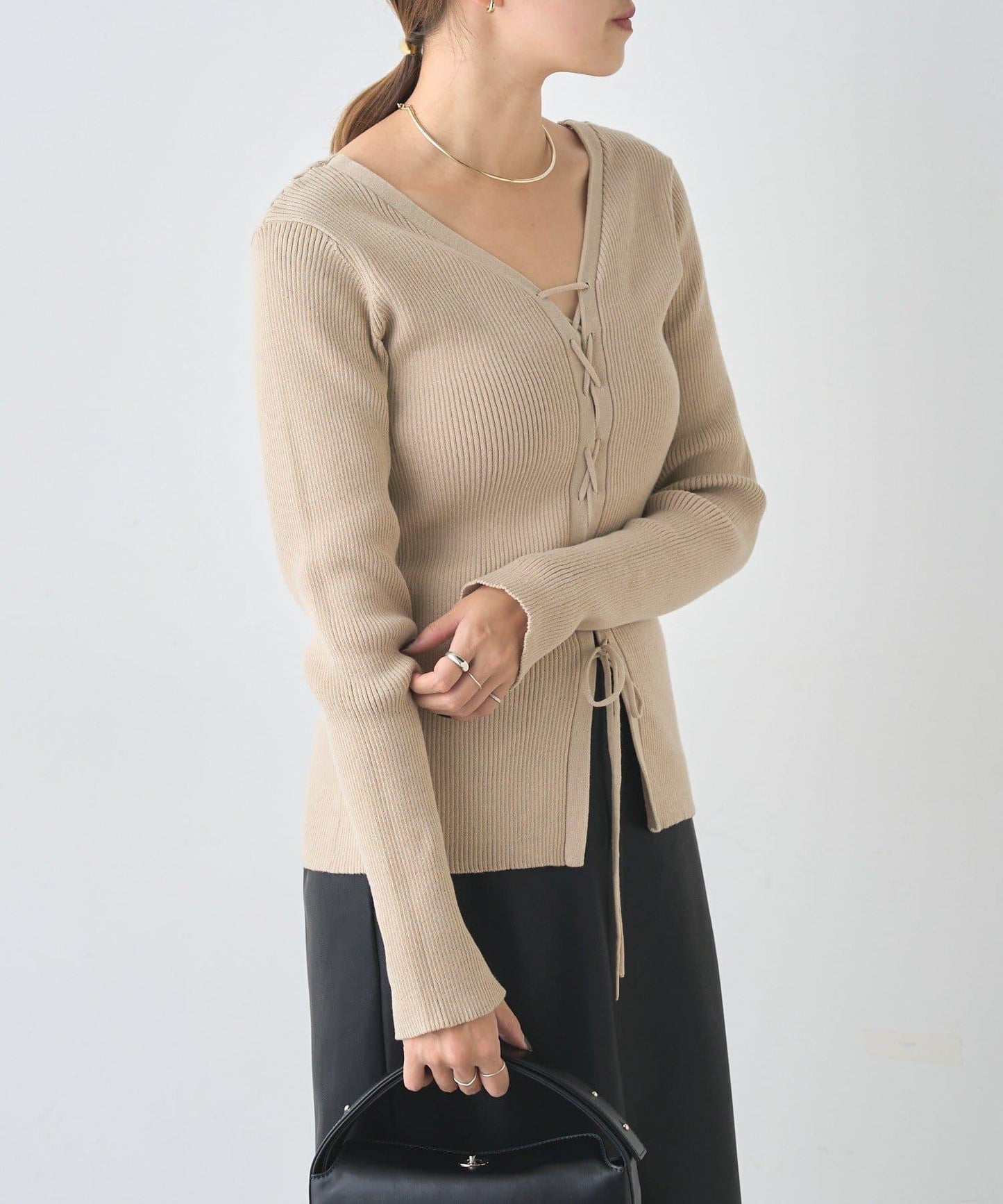 【前後兩穿設計】繫帶針織衫
