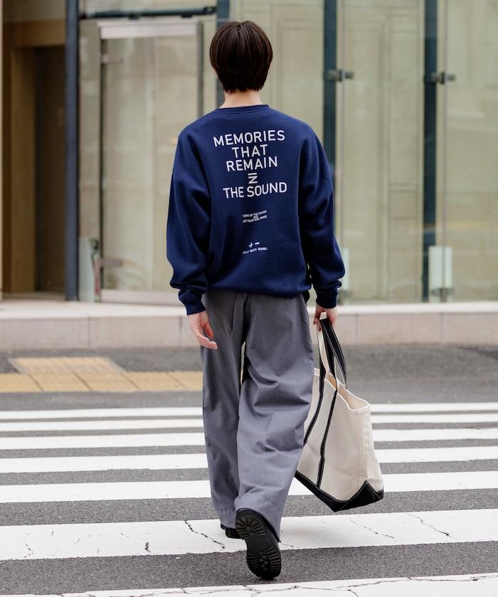 寬鬆版型 單點刺繡 後背印花 下襬抽繩 圓領衛衣