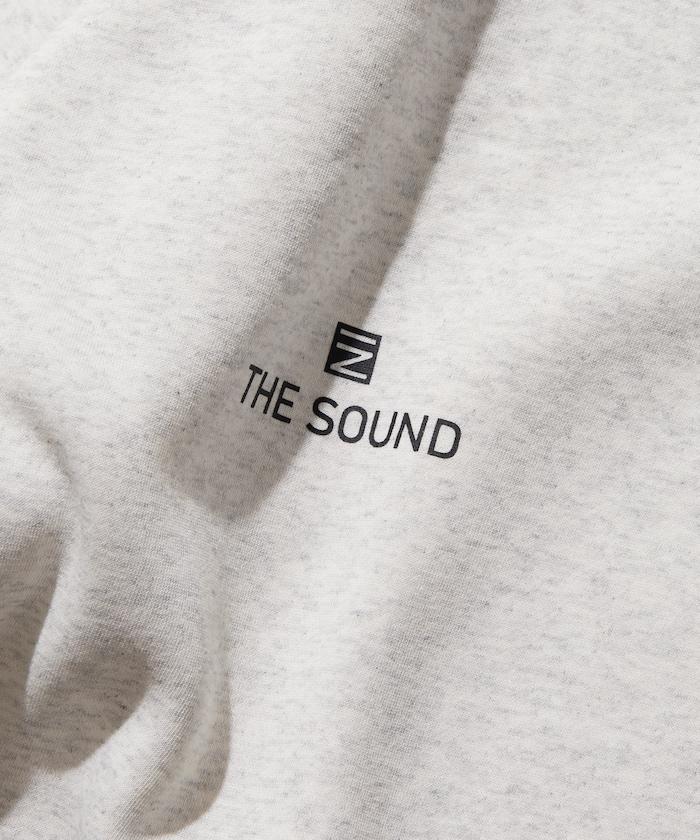 寬鬆版型 單點刺繡 後背印花 下襬抽繩 圓領衛衣