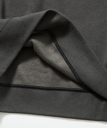 寬鬆版型背面印花圓領衛衣 / Look Back CAT