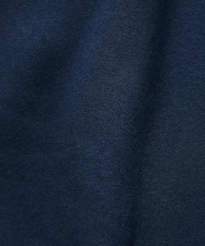 寬鬆版型背面印花圓領衛衣 / Look Back CAT