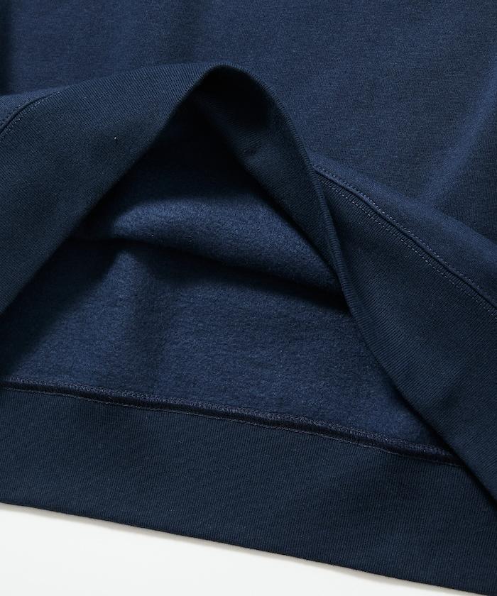 寬鬆版型背部印花圓領衛衣