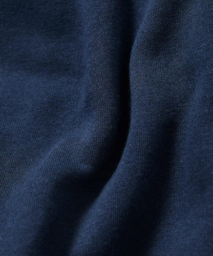 寬鬆版型背部印花圓領衛衣