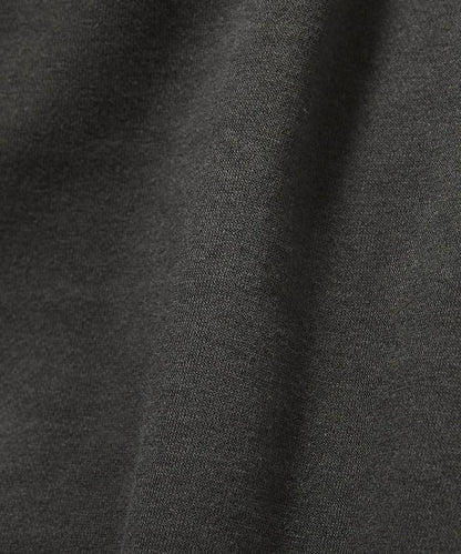 寬鬆版型背部印花圓領衛衣