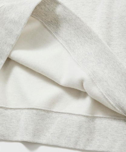 寬鬆版型背部印花圓領衛衣