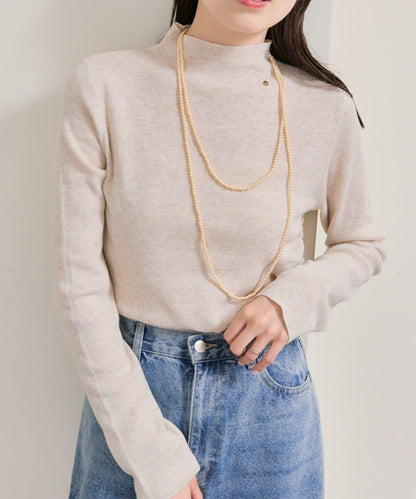 帶飾牌高領針織衫