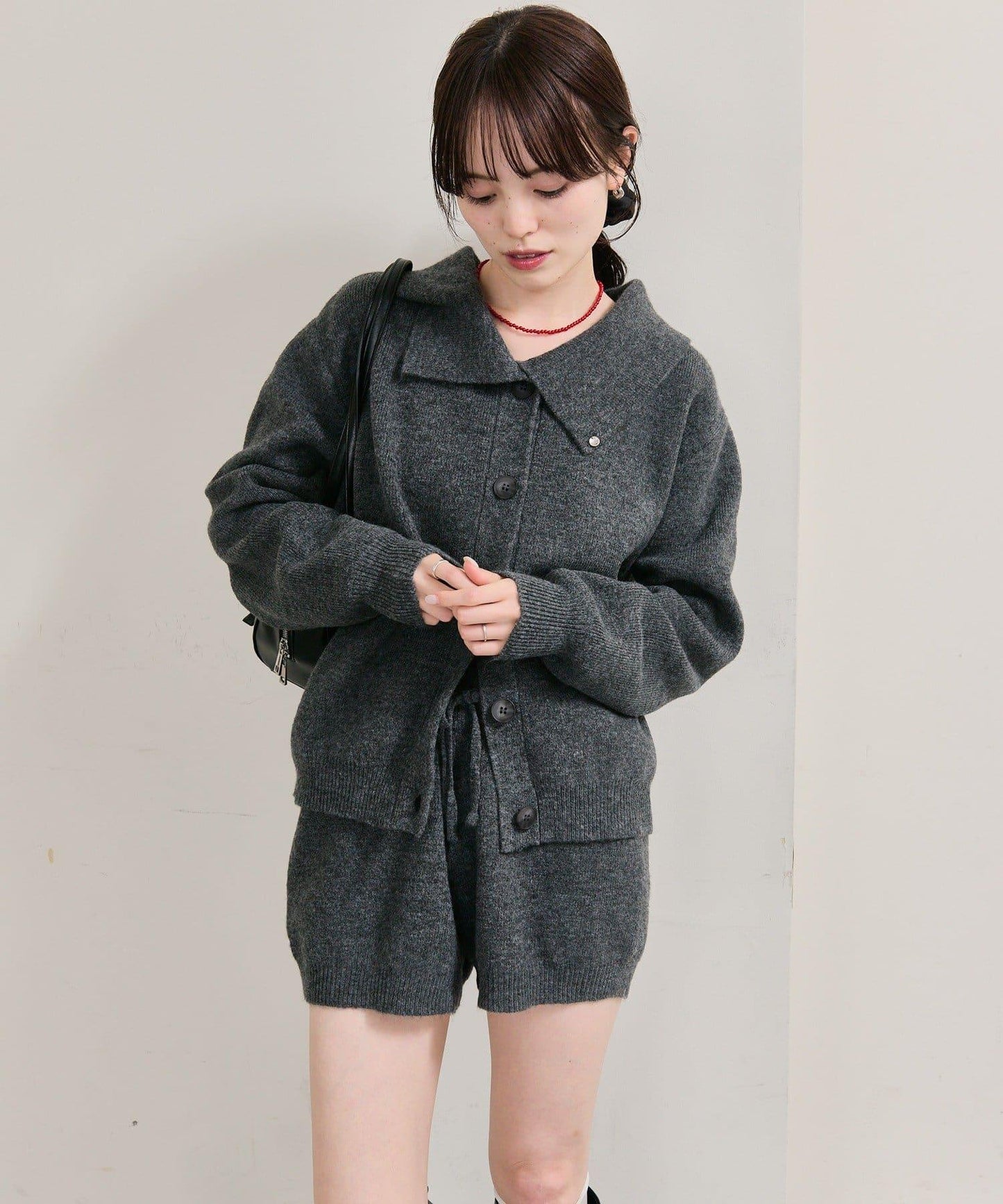 帶領片針織開衫